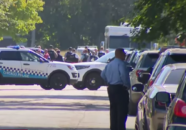 Chicago Police Officer Shot in Leg During Englewood Confrontation (video)